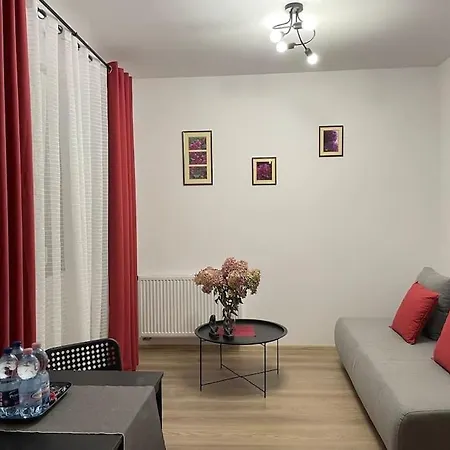 Apartament Kwiatowy Apartment *