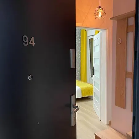 Apartament Kwiatowy Apartment *